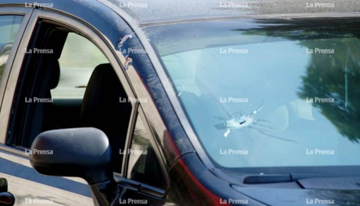 Hasta el momento lo único que se sabe es que Ariel Mejía Paz habría salido de un bar-restaurante ubicado en Jardines del Valle y se dirigía hacia su casa cuando fue acribillado.