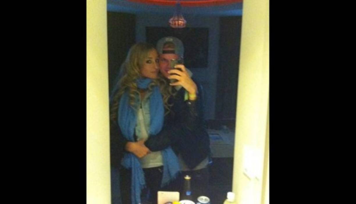 Bettencourt, quien es modelo, escribió:'Tim, parece que fue ayer cuando éramos inseparables. Hablábamos y nos reíamos hasta el amanecer. Éramos tú y yo contra el mundo. Con altos y bajos, yo solo quise que estuvieras sano y que fueras feliz. Yo quería estar siempre para ti, pero el universo tenía otros planes para nosotros'