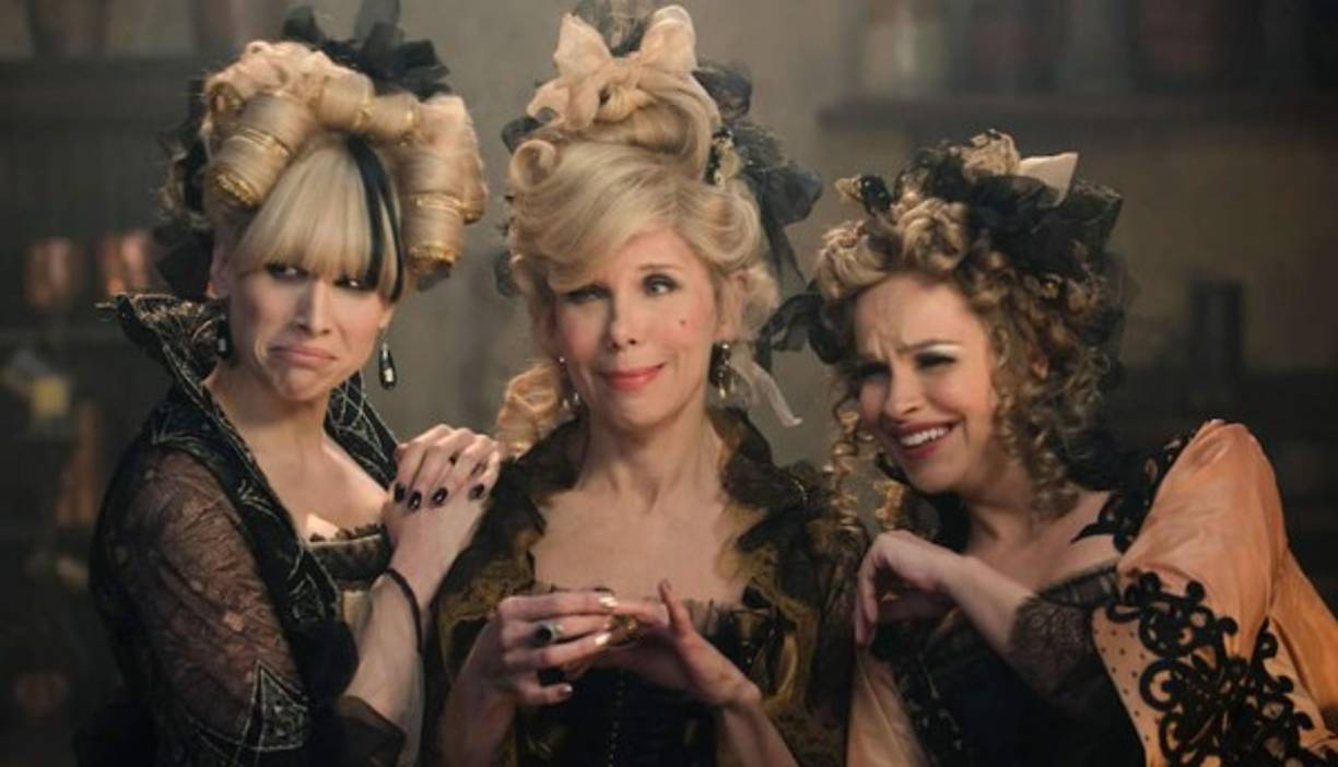 Lucy Punch, Chistine Baranski & Tammy Blanchard.