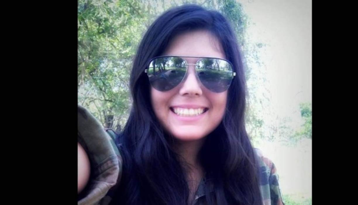 En octavo cambió de colegio, ya no quería decir 'soy Keren, soy activista, vivo con VIH’, y tatá-tatá. Quería una vida normal en un colegio nuevo. Pensé que allí nadie me conocería'.