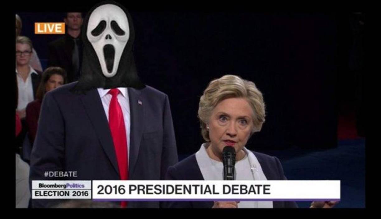 El magnate puso nerviosos a los usuarios en las redes sociales al seguir a Clinton en el escenario.