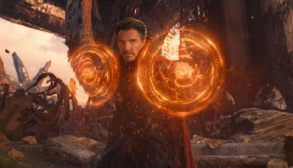 Según esta teoría, el Doctor Strange envió la gema al futuro para que los Avengers pudieran usarla. Esto habría sucedido antes de la pelea con Thanos en Titán.