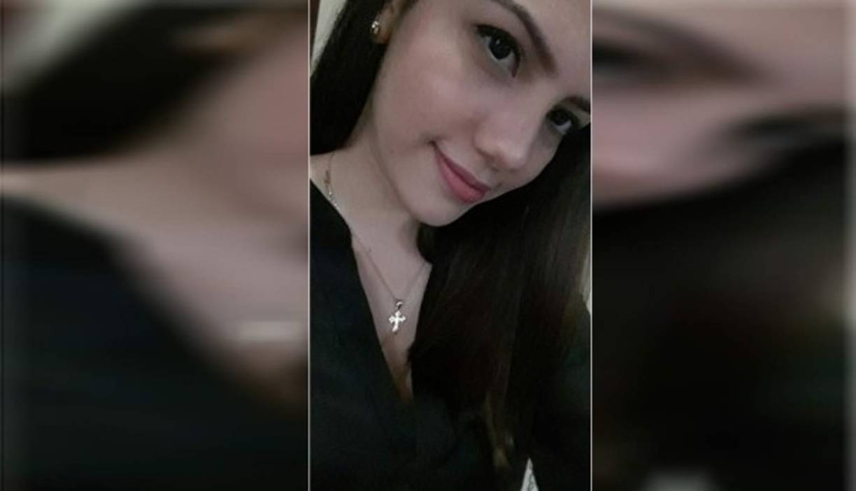 La Policía detuvo a un sospechoso, un hombre de 29 años de edad, aparentemente un pariente lejano de la víctima, también de nacionalidad hondureña, que estaba de visita en la casa de la familia, precisó el portavoz.