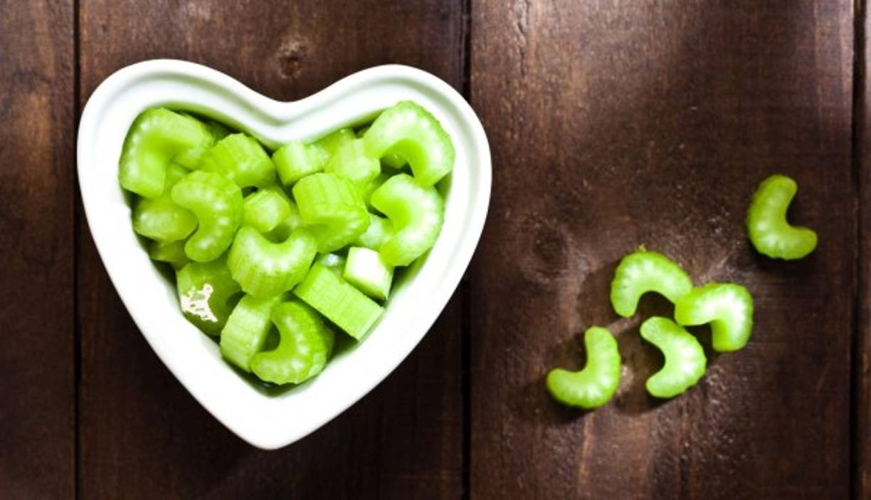 El apio conserva la mayoría de sus nutrientes aun después de haber sido cocinado al vapor, por lo que mantiene sus antioxidantes.