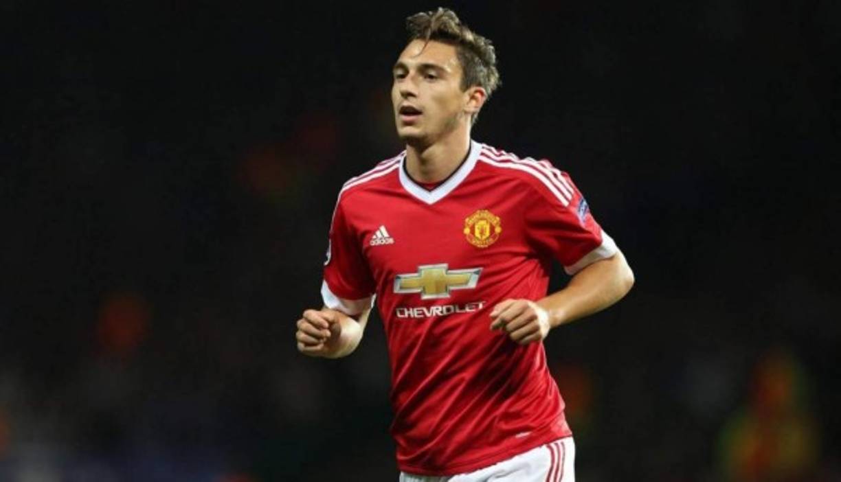 El Benfica se une a la puja por Matteo Darmian, que lo querría cedido. Mourinho dejaría salir al jugador si llega una buena oferta. El defensa también ha sonado para varios equipos italianos como la Juve o el Inter de Milan.