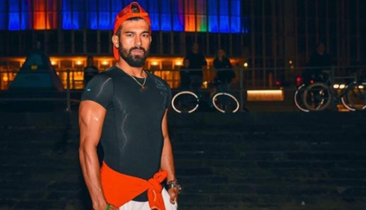 Ramin Rezaeian <br/><br/><br/>Instagram: 1 millón 280 mil seguidores<br/>Ramin Rezaeian (Nació el 21 de marzo de 1990, Sarí, Irán). Actualmente juega en el K.V. Oostende de Bélgica.