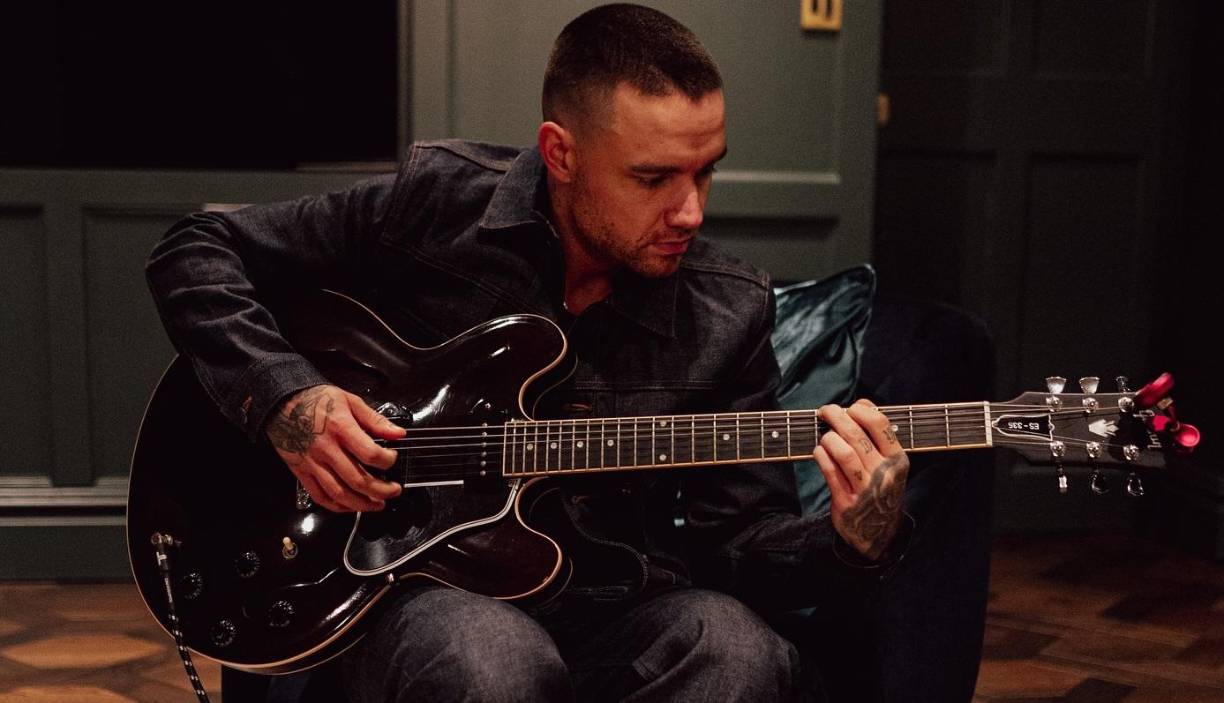 En cuanto a si los fanáticos pueden asistir al funeral de Liam Payne, los usuarios de las redes sociales piden respeto a la privacidad de la familia y desaconsejan asistir a la ceremonia privada. Un video de TikTok que se volvió viral muestra a un fan instando a otros: “Tu amistoso recordatorio de que si estás pensando en ir al funeral de Liam Payne para ver a los miembros de One Direction, ¡no lo hagas!”.