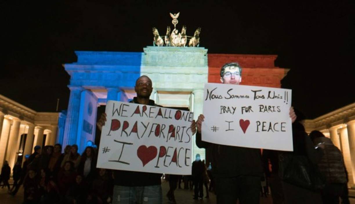 En Alemania también se repudiaron los atentados del viernes 13 en París.