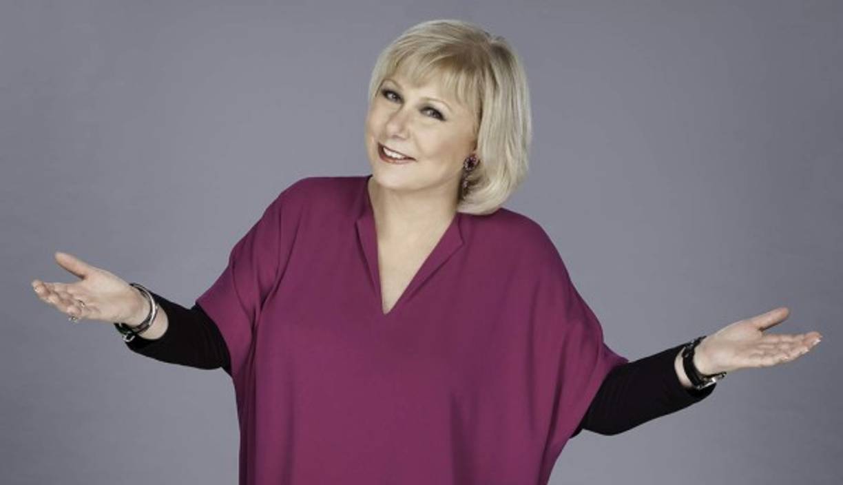 La considera reina de la 'televisión hispana' abrió muchas puertas y dejó unos zapatos muy difíciles de rellenar en cuanto a la conducción.