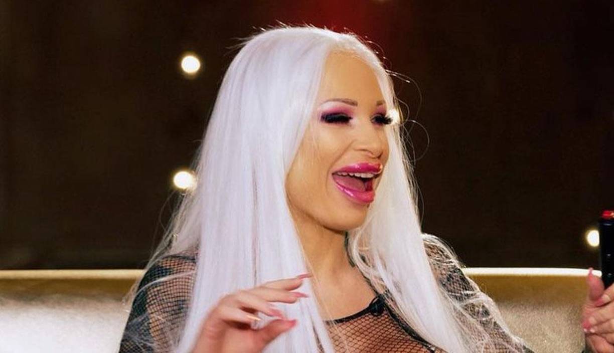 De momento, no se sabe cuál ha sido la causa de la muerte de Sophie, la cual se ha producido en extrañas circunstancias. 