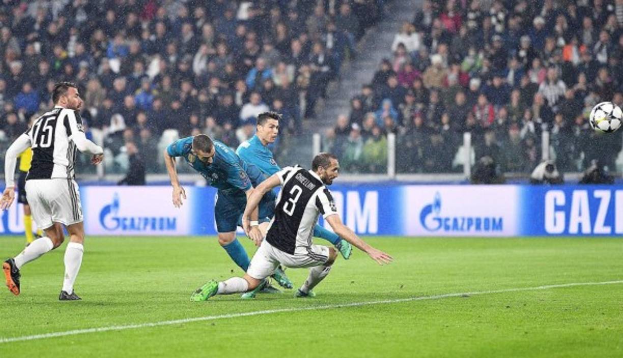CR7 fue la gran figura al marcar un doblete en la goleada de 0-3. El jugador luso se destapó con una chilena.