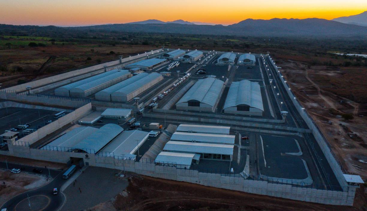 Un presidio como este será replicado por Ecuador, anunció el 4 de enero el presidente de ese país, Daniel Noboa. 
