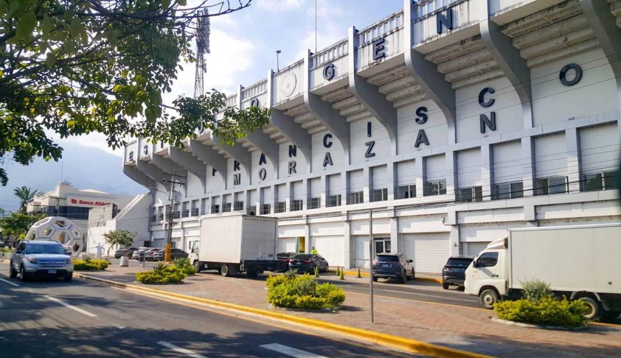 El alcalde Roberto Contreras y la Gerencia de Deportes están muy interesados en acelerar el proceso de la renovación de infraestructura para que esté listo cuando el proyecto de la cancha termine.