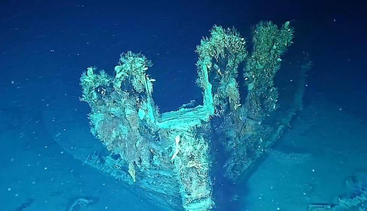 El San José está hundido en el mar Caribe desde junio de 1708, tras ser emboscado por un escuadrón inglés luego de zarpar desde Portobelo, en Panamá, repleto de vasijas, joyas, piedras preciosas, oro, plata y cañones. 