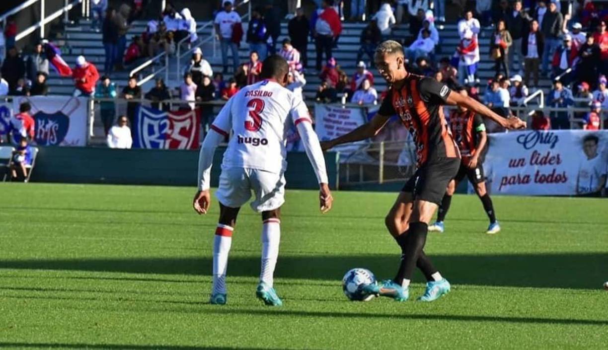 Yan Maciel enfrentó al Olimpia en los dos amistosos que disputó el CD Águila con los albos en el pasado mes de marzo. Inclusive el mediocampista le anotó un tanto en el segundo encuentro en donde empataron 4-4.