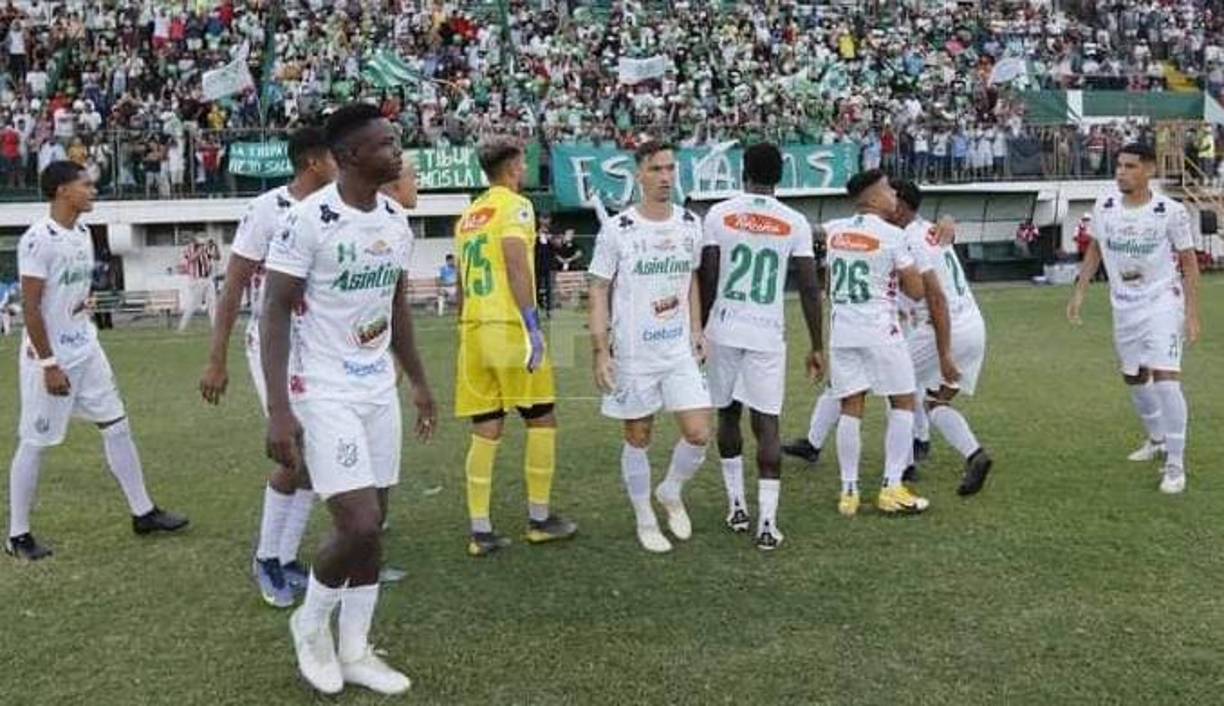 El Platense descendió en el fútbol hondureño de la mano de Ramón Maradiaga por lo que tendrá que jugar en la Liga de Ascenso. Sin embargo, algunos jugadores de la plantilla podrían mantenerse jugando en la primera división del balompié catracho.