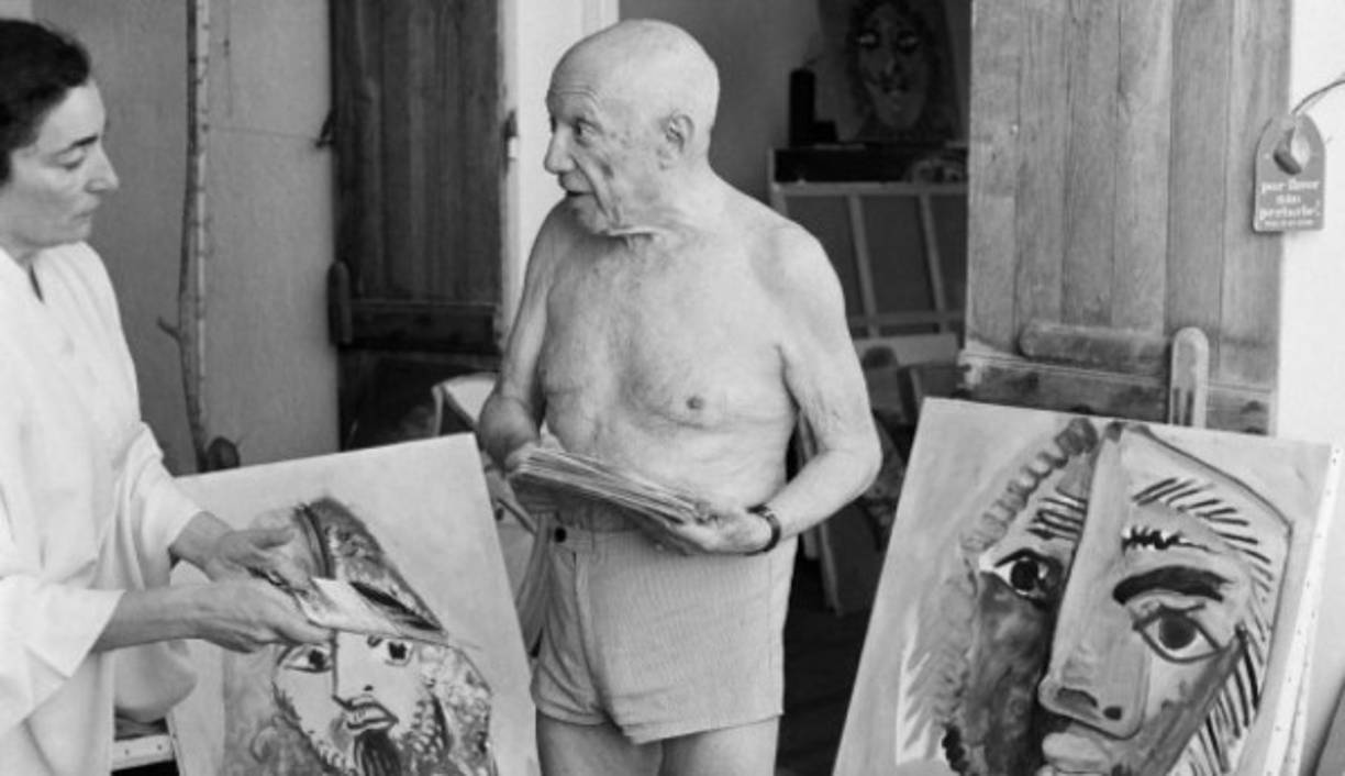 Parte del misterio que rodea la mítica figura de Picasso, sostiene que José Ruiz Blasco, padre del pintor español, dejó de pintar cuando Picasso cumplió los trece años de edad,el motivo fue porque su hijo lo superó en invención artística. Foto:Huffingtonpost.es