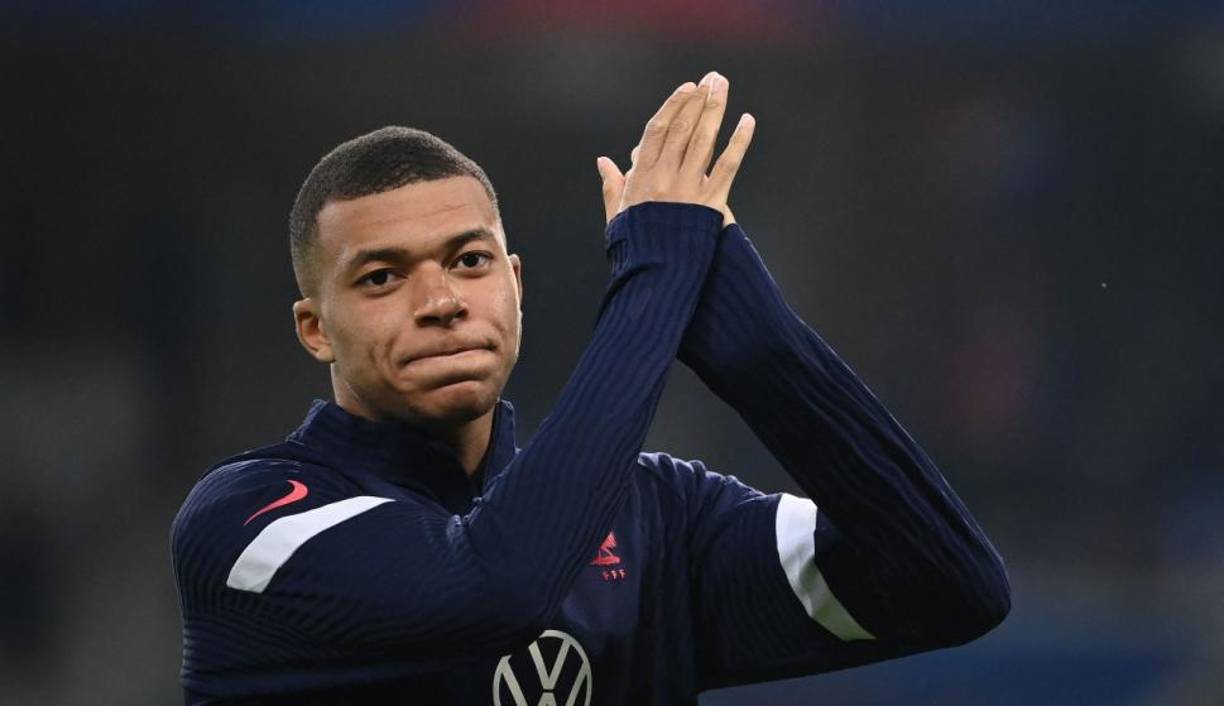 <b>Kylian Mbappé (Francia):</b> El delantero del PSG ha sido catalogado como un mal compañero en varias ocasiones.