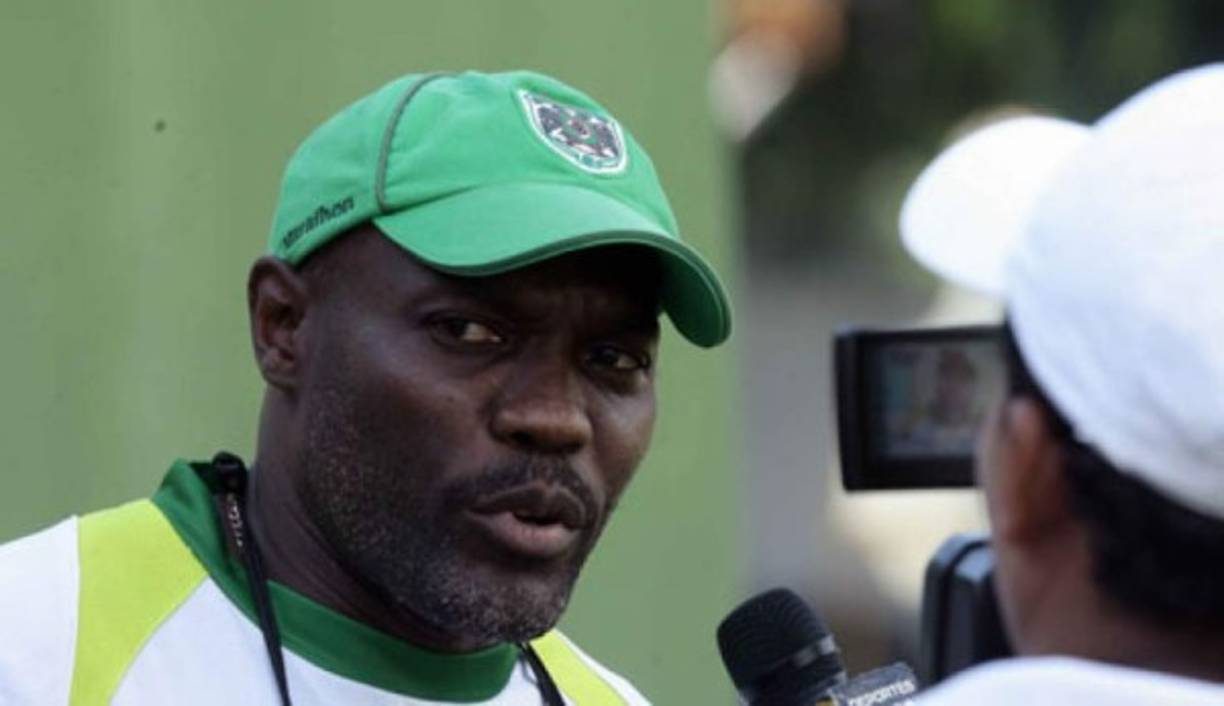 El que fuera en su momento un tremendo goleador, el catracho Nicolás Suazo destacado seleccionado Nacional, jugó en diversos clubes pero no pudo llegar a Europa.