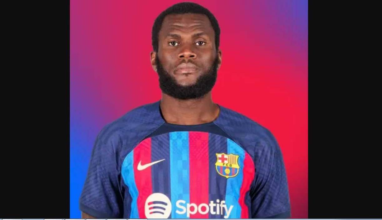 Franck Kessié - El centrocampista marfileño lleva el dorsal 19 en su primera temporada con el Barcelona.