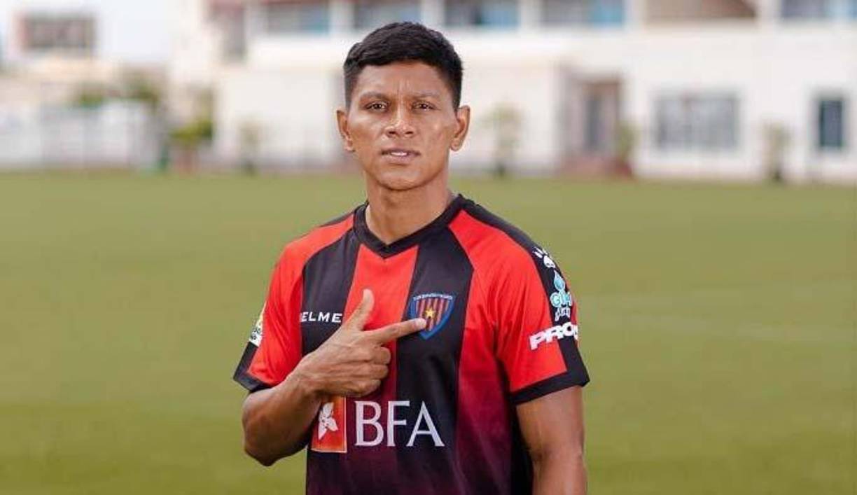 El delantero hondureño Bryan Moya no seguirá más en las filas del club 1 de Agosto de la primera división de Angola. Mediante sus redes sociales, el equipo africano informó este martes que tanto su junta directiva y el jugador catracho llegaron a un acuerdo para la rescisión del contrato.