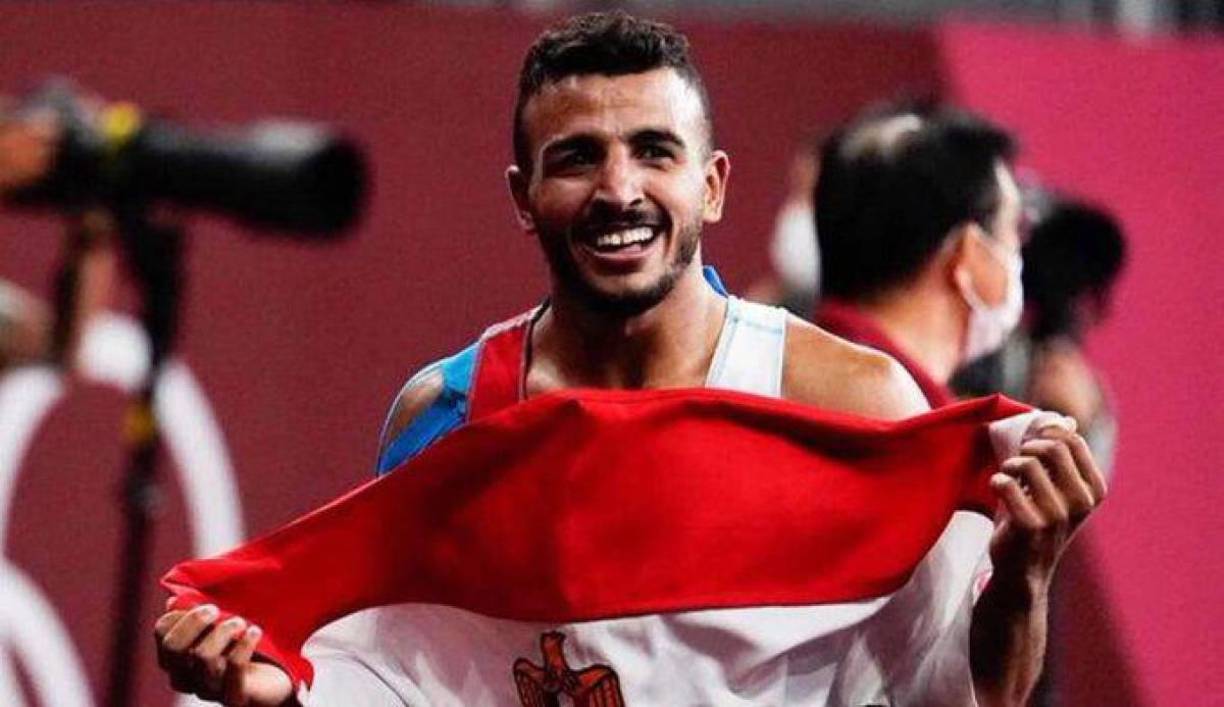 “Mohammed Elsayed será objeto de una investigación por parte del comité de ética por sus comportamientos irresponsables ocurridos tras su participación en los Juegos Olímpicos”, anunció el Comité Olímpico Egipcio en un comunicado.