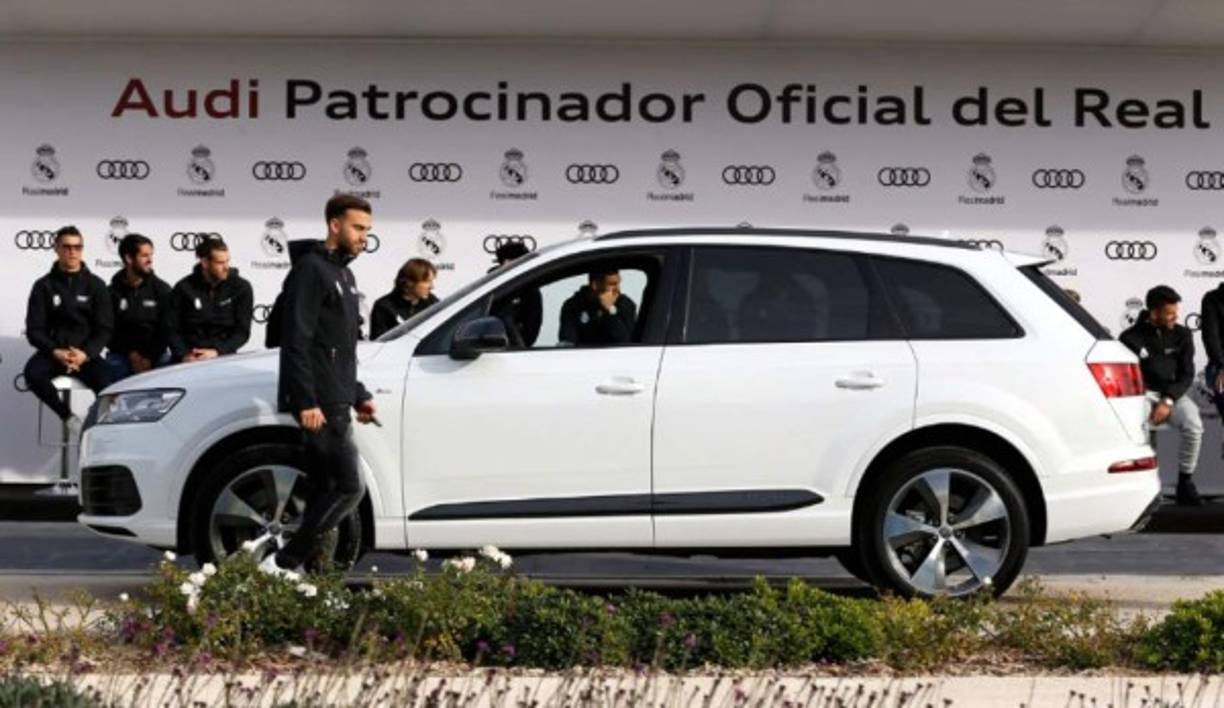 Borja Mayoral - El canterano madridista eligió un Audi Q7 Sport 3.0 TDI quattro tiptronic color blanco Glaciar con un valor de 74.050 euros.