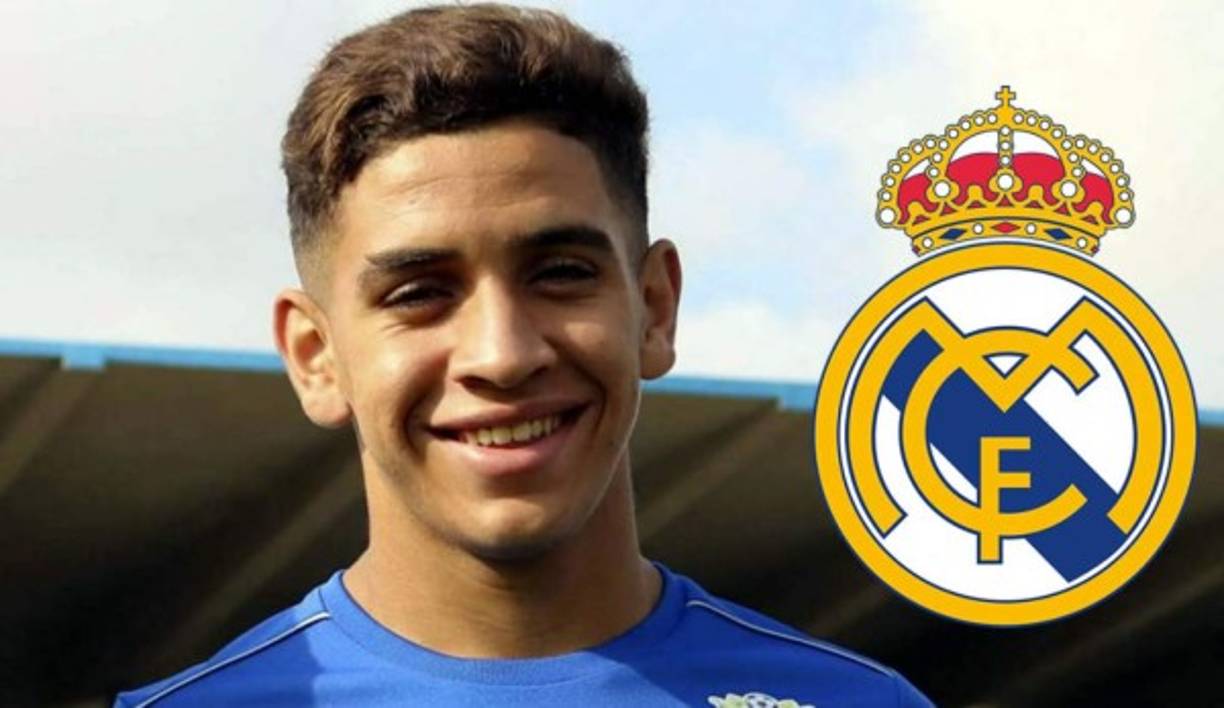 Mohamed Mizzian, jugador juvenil de 18 años que militaba en el Melilla de la tercera división, ya es nuevo jugador del Real Madrid tras pasar el reconocimiento médico con el club blanco, anunció el diario Marca. El joven delantero español era uno de los futbolistas más deseados por el Barcelona que le venía siguiendo la pista desde temporadas atrás.