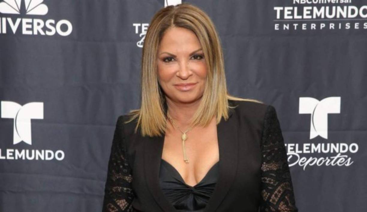 En los episodios la Doctora Polo siempre se muestra impecable y con un maquillaje muy cuidado, no digamos en las alfombras rojas. ¡Se pone guapísima!