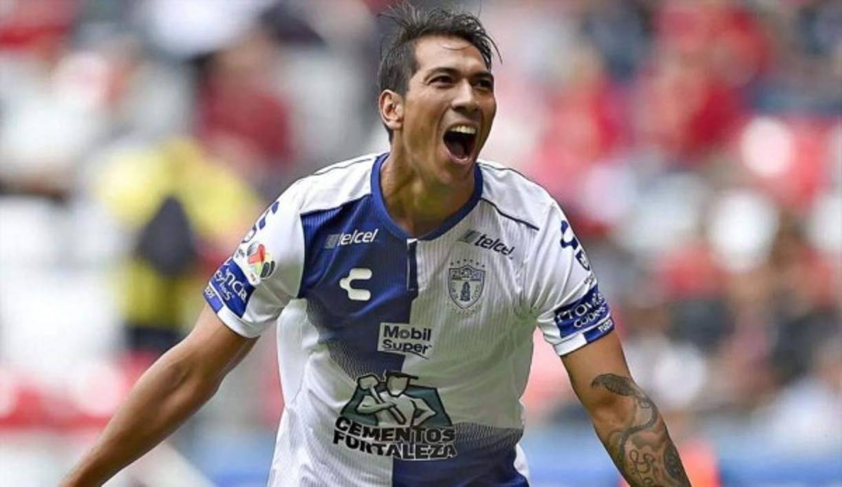 Leo Ulloa: El delantero argentino deja al Pachuca de la Liga de México y jugará en el Rayo Vallecano de la segunda división de España.<br/>