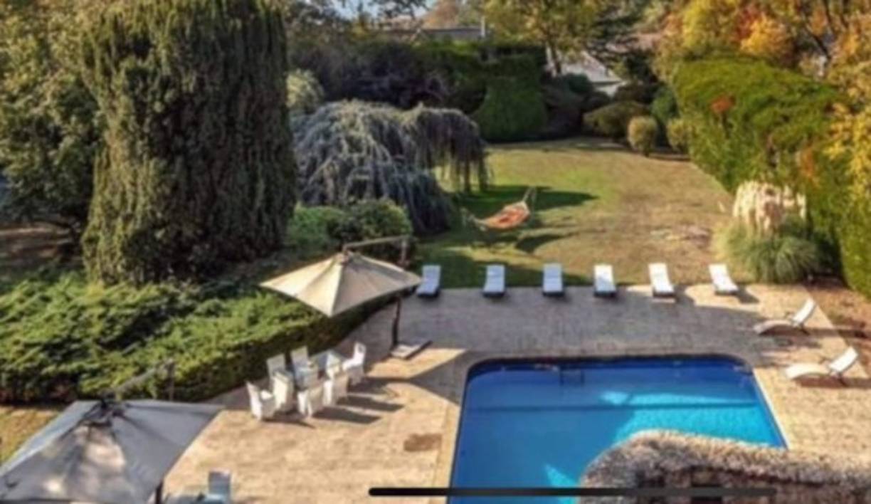 MIRA: <a href='https://www.laprensa.hn/espectaculos/1361323-410/michael-jackson-hijo-menor-celebra-cumplea%C3%B1os-comprando-mansion-26-millones' style='color:red;text-decoration:underline' target='_blank'>Hijo menor de Michael Jackson celebra cumpleaños comprando mansión de $2.6 millones</a>