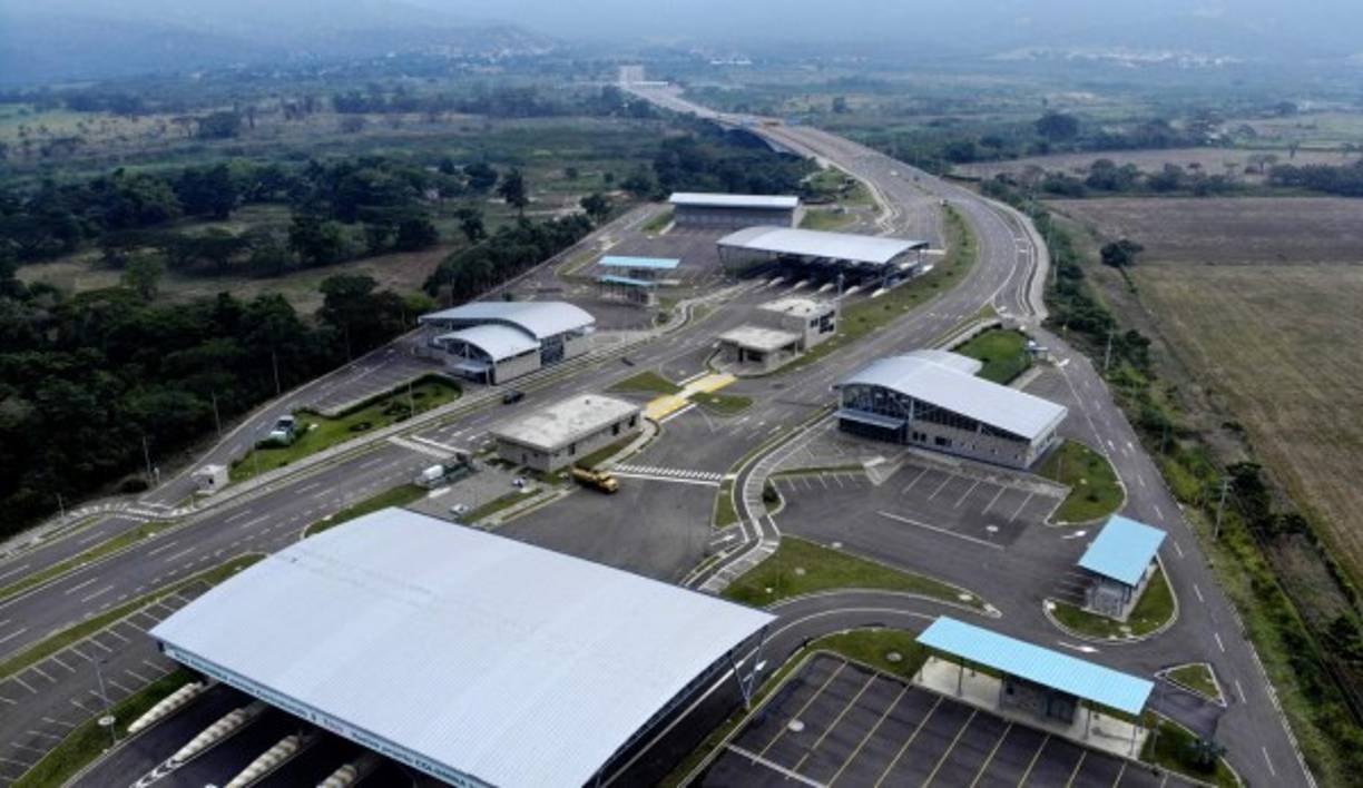 Sin embargo, de acuerdo con reportes de prensa, iba a ser una de las vías para la entrada de los cargamentos de alimentos y medicinas desde el extranjero; aunque Duarte aseguró que ello todavía 'no había sido definido'.