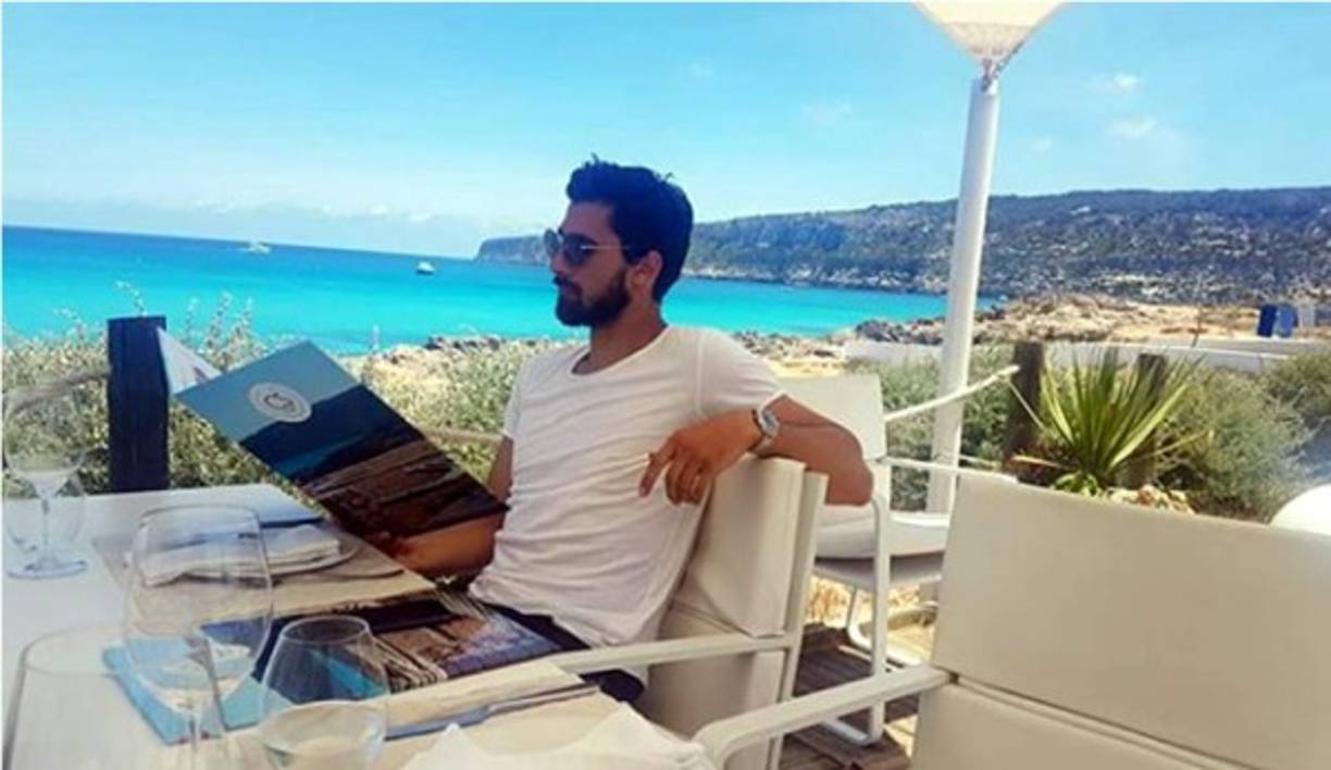 André Gomes, que se quedó sin ir al Mundial por decisión técnica del seleccionador de Portugal, ha estado pasando días de descanso en Ibiza.