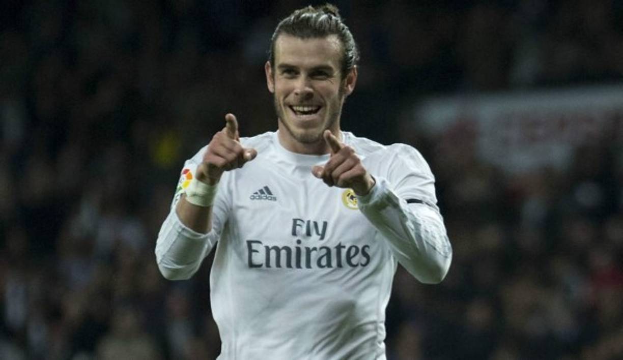 MEX88 CIUDAD DE MÉXICO (MÉXICO), 01/09/2017.- El jugador de Panamá Gabriel Gómez reclama una falta ante México hoy, viernes 1 de septiembre de 2017, durante el juego clasificatorio rumbo al Mundial de Rusia 2018, celebrado en el estadio Azteca en Ciudad de México. EFE/José Méndez