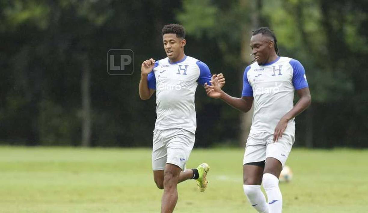 Choco Lozano: Estará en la zona ofensiva de Honduras para el duelo ante Panamá. La sorpresa es que el jugador del Cádiz será usado como centro-delantero y no como extremo.