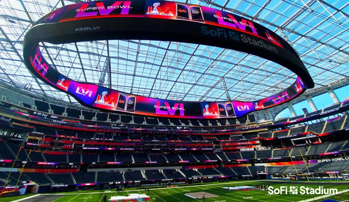 El SoFi Stadium es el espectacular recinto deportivo en donde se disputará este domingo 13 de febrero el Super Bowl LVI 2022. 