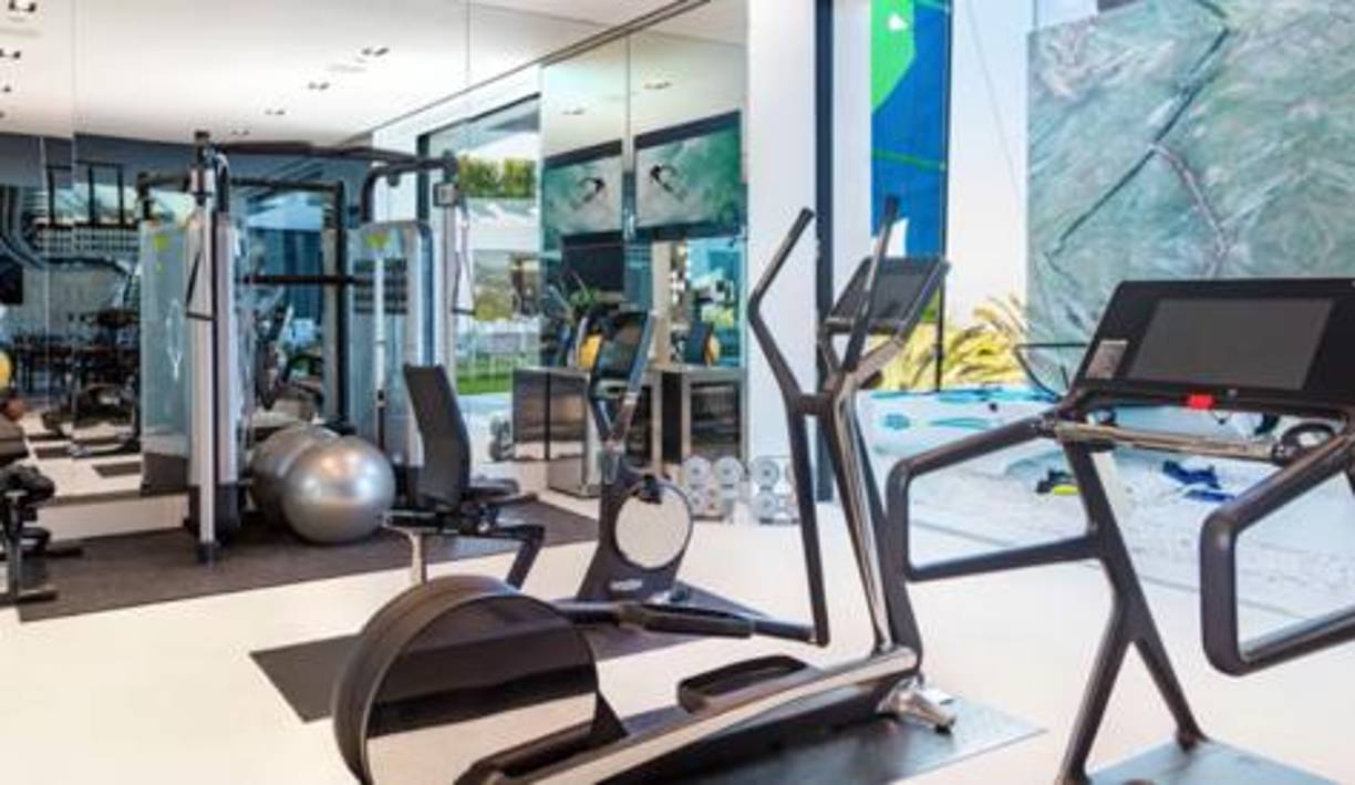 El gimnasio de la propiedad que han decidido vender Piqué y Shakira.