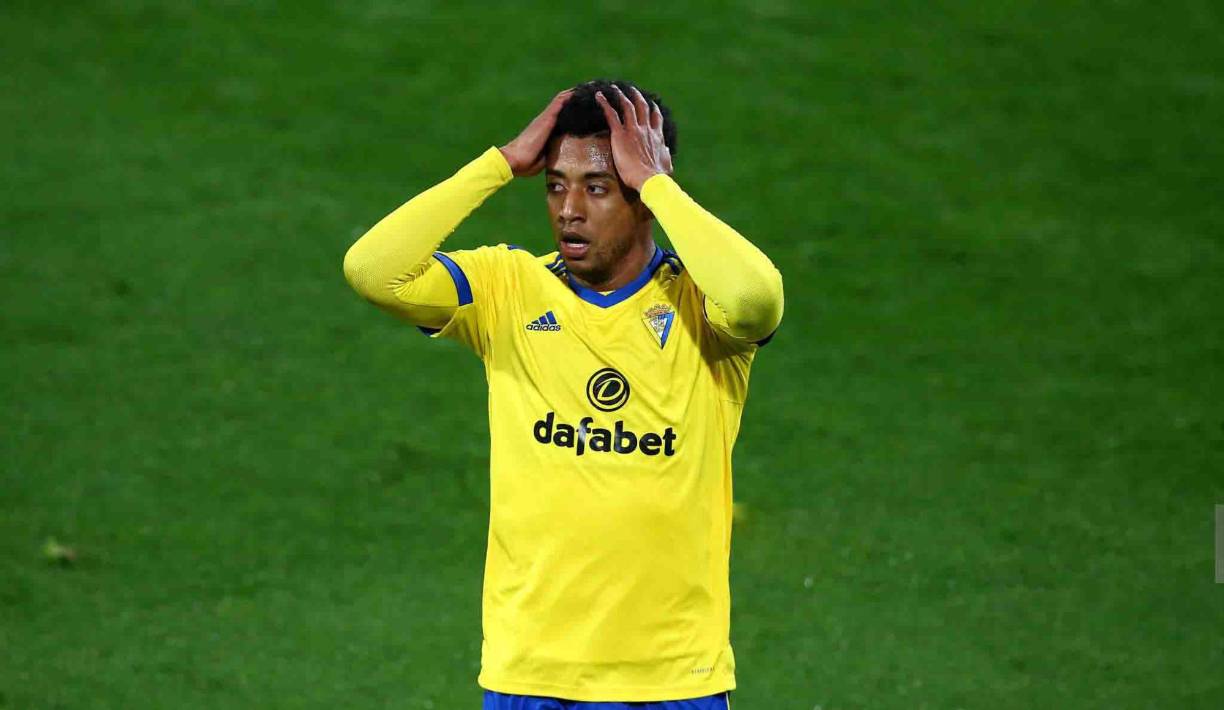 Fichajes y rumores que se han dado en el fútbol hondureño. Olimpia, Motagua, Marathón y Choco Lozano son protagonistas.