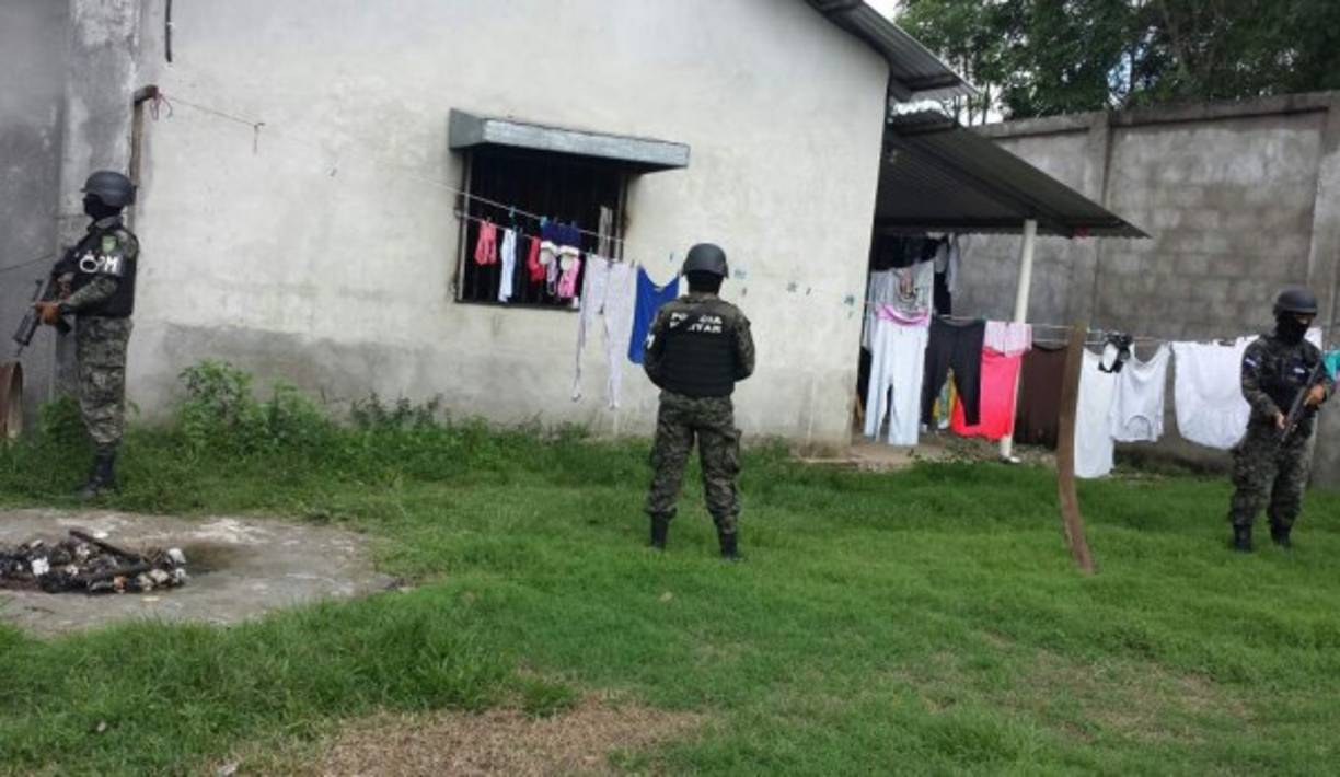 Según las investigaciones del Ministerio Público, la empresa Transportes Bonilla formaban parte de las estructuras a menor escala con las que contaban los grandes grupos criminales como los 'Cachiros” en Colón y los “Valle Valle” en Copán.