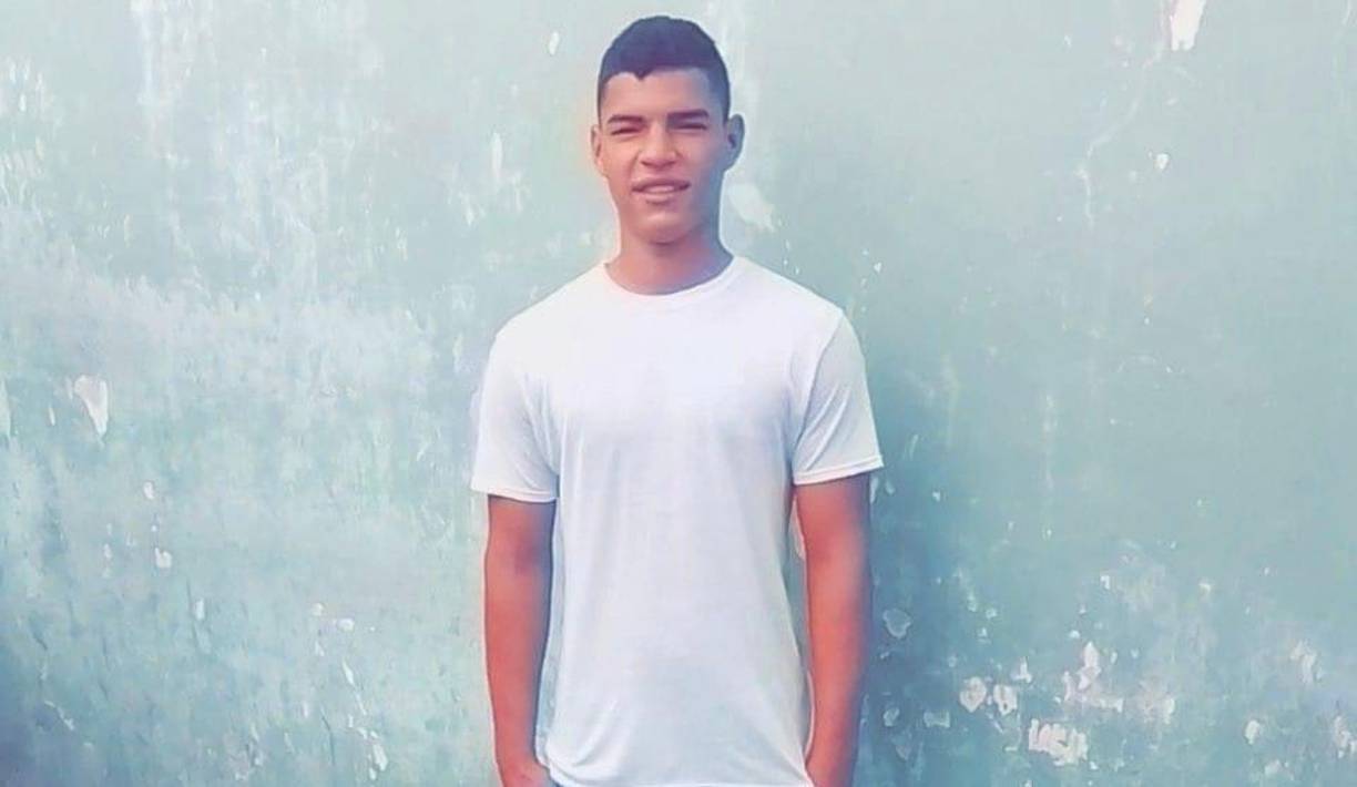 El joven fue trasladado al hospital Mario Catarino Rivas de San Pedro Sula. 