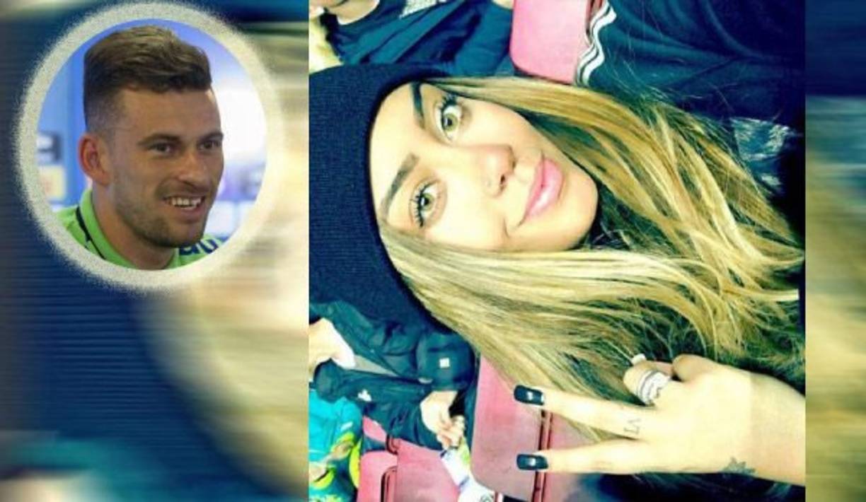 Lo curioso de la historia es que además de ser compañero de Neymar, Lucas es pretendido por el Real Madrid, el gran rival del Barcelona.