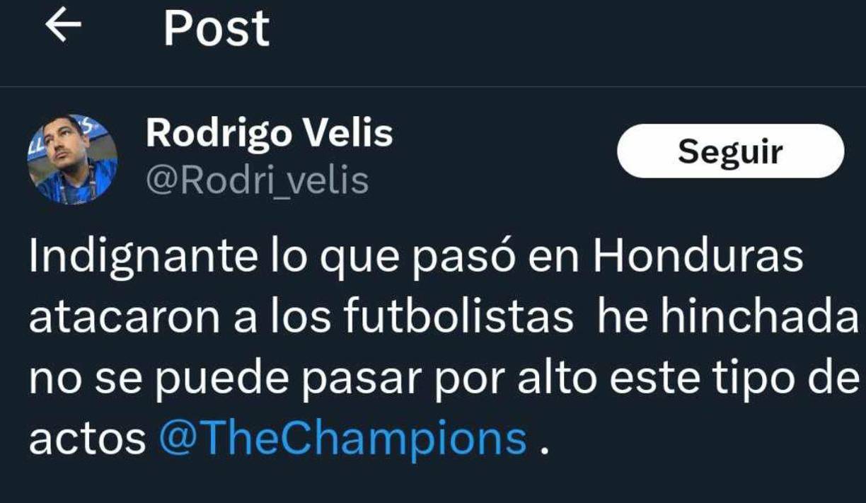 ”Indignante lo que pasó en Honduras”, fue el mensaje de otro comunicador salvadoreño.