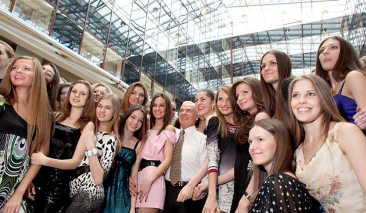 Rusia. 0,86 hombres por mujer.