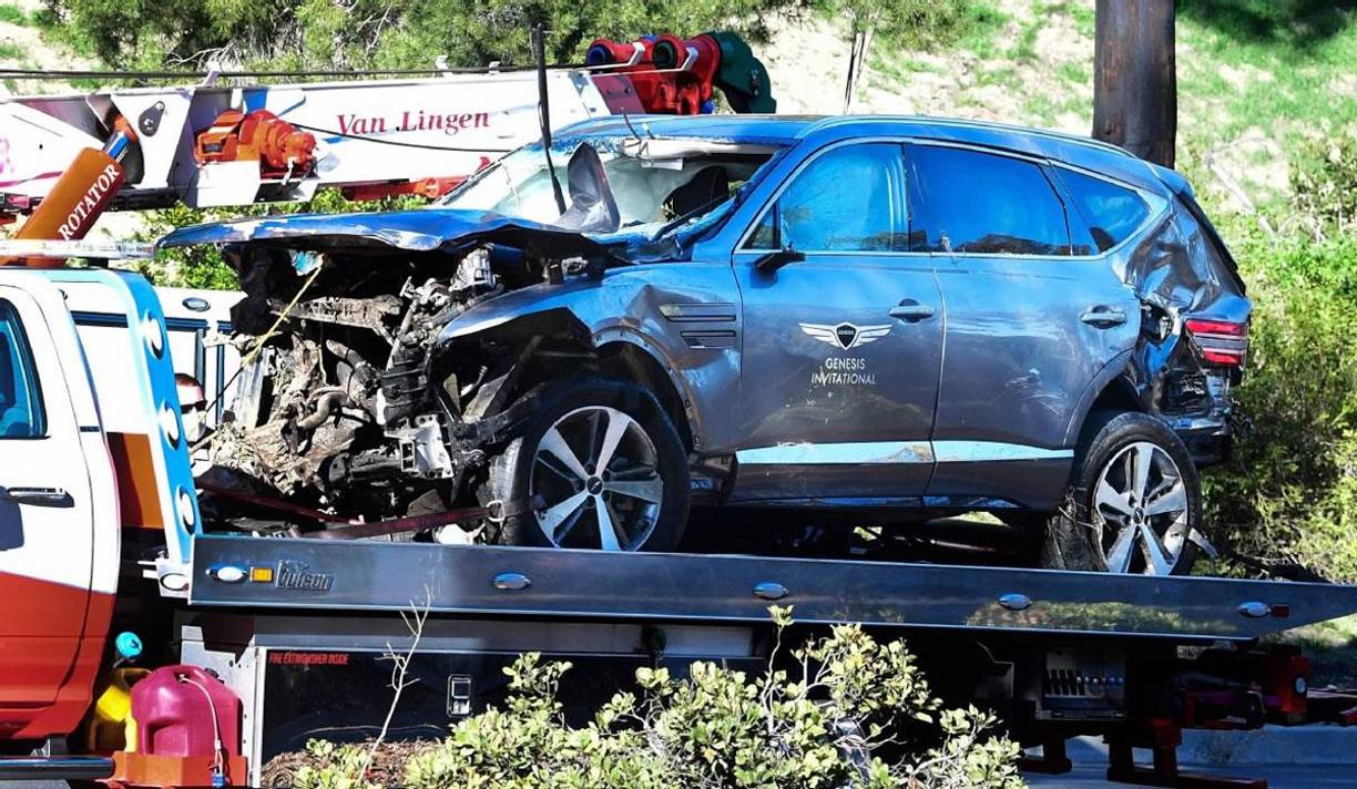 La exesposa de Tiger Woods despertó al golfista , quien huyó de la casa en medio de la noche mientras era perseguido por Elin Nordegren con uno de sus palos de golf, situación que provocó aquel famoso choque del estadounidense contra un arbol.