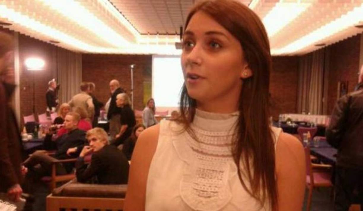 Naturalmente bella ante las cámaras.