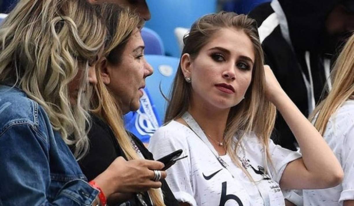 María Zulay Salaues, es una bella modelo de Bolivia que reside en Estados Unidos y ha sido conquistada por el mediocampista francés Paul Pogba.