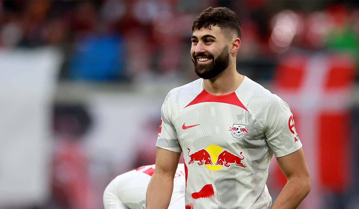 Max Eberl, director deportivo del RB Leipzig, confirma que Joško Gvardiol tiene el deseo de unirse al Manchester City. Se habla de una oferta de 100 millones del cuadro inglés por el central croata.