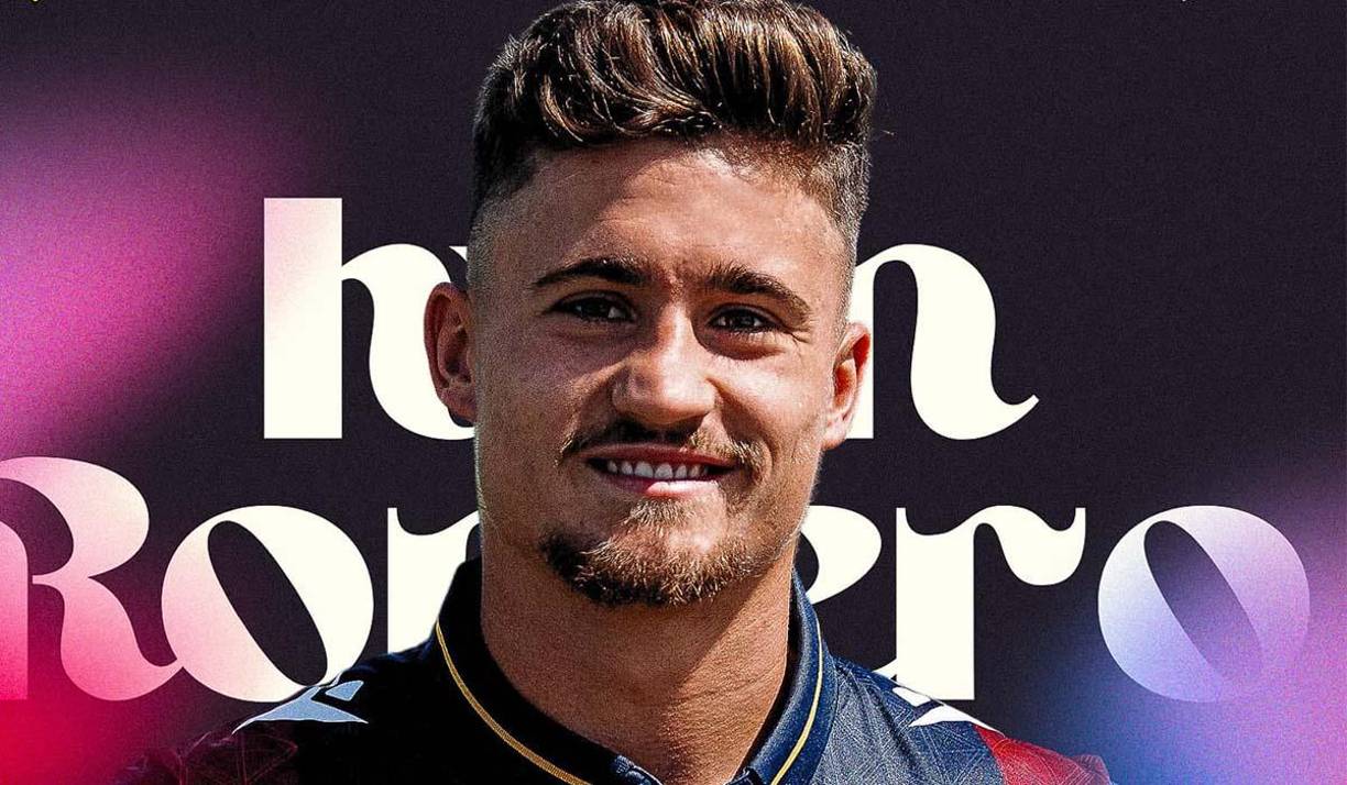 El Levante anunció el fichaje del atacante español Iván Romero, quien llega procedente del Sevilla. Firmó contrato hasta el 2026.