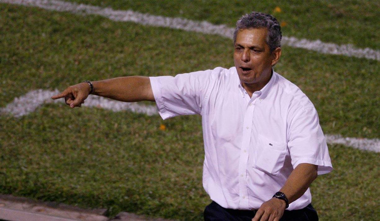 Rueda, después de su paso por Honduras, logró con Ecuador el boleto al Mundial de Brasil 2014, además, ganó la Copa Libertadores en 2016 con el Atlético Nacional y luego lideró al Flamengo. Fue contratado por la selección de Chile y después la representación de Colombia lo fichó, pero sin lograr el éxito de clasificar al Mundial de Qatar 2022 en el mismo proceso eliminatorio.