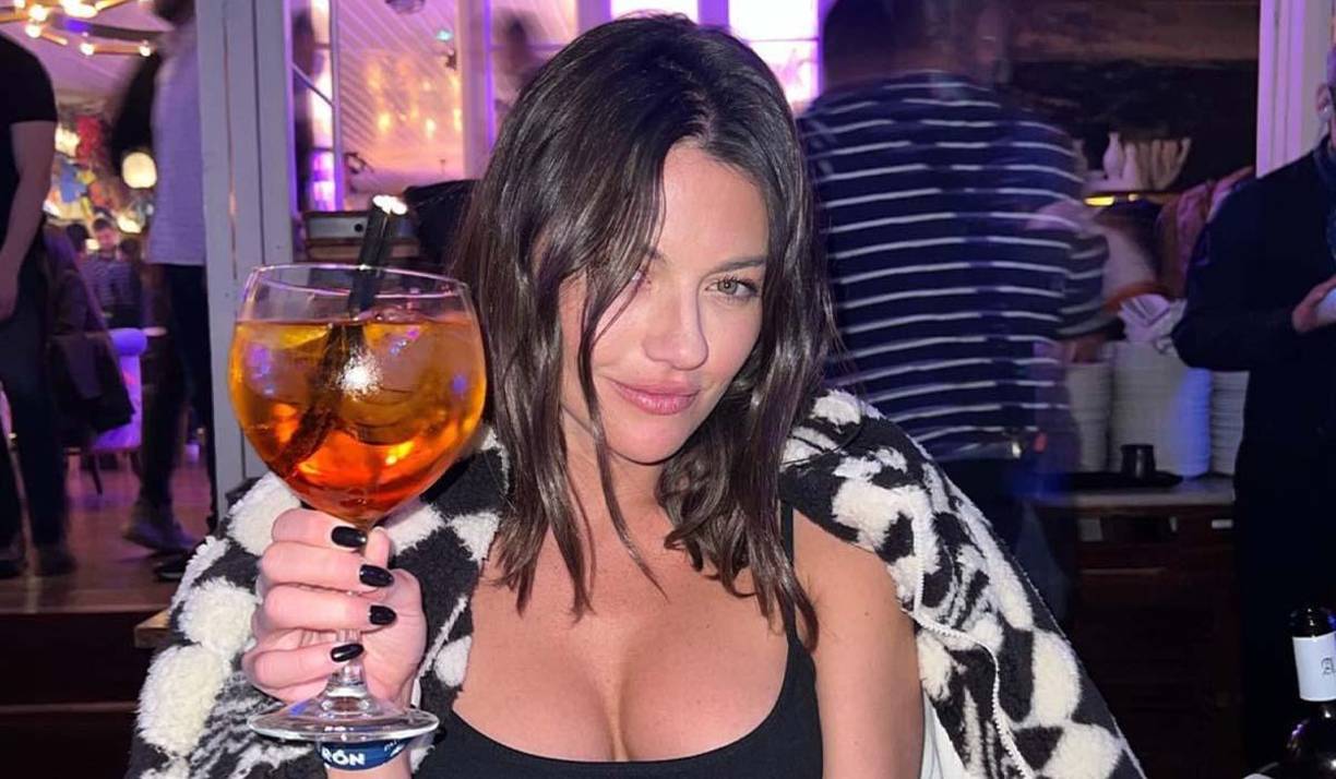 “Me pasó su WhatsApp y yo ‘¿what?’. ‘Eu no falo portugués’, dije y bueno”, indicó Sofía. 